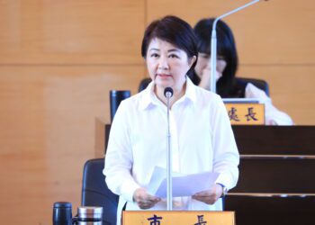 議會專案報告為豬瘟防疫再致歉-盧市長「概括承受深深自責」：以此為鑑未來更努力