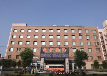 男性左側乳頭流出液體　驚覺不對診斷確定為乳管原位癌