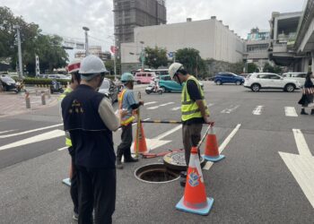 因應鳳凰颱風來襲-中市府加強雨水下水道維護抽檢-確保設施排水暢通