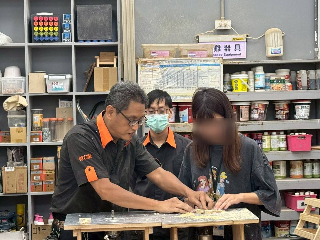 體驗百業-翻轉職涯！中市勞工局帶青年實境探索職場-發現未來新方向