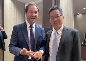 中市府出席比利時國王節慶祝酒會-與比國共享台中購物節亮眼成績