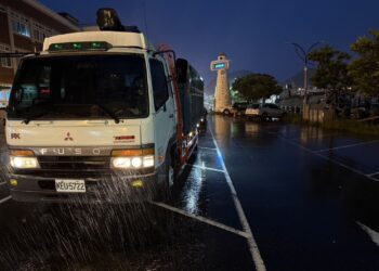 「台中隊」夜雨中持續搶修-蘇澳地方鄉親及議員感謝不斷！