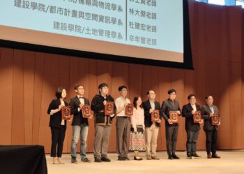 逢甲大學64週年校慶「乘勢啟航」　黃秘書長祝賀感謝攜手共創智慧永續新未來