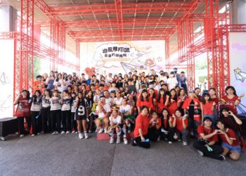 迎風起飛！台中青少年登台秀自我　共慶國際兒童人權日