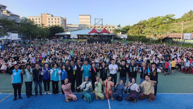 扎根與大自然共存的智慧-紙風車中市霧峰國小演出《寶莉回家》