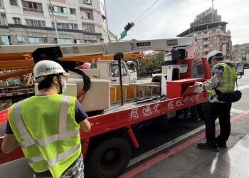 守護6,600組號誌！台中1999通報-市府交通局搶修團隊即刻救援