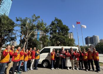 捐贈復康巴士、消防警備車-國際獅子會300c-1區溫暖台中
