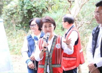 和平專案首站視察雪山坑登山步道-盧市長同框「巨人之手」提建設4重點：要讓山林之美被更多人看到！