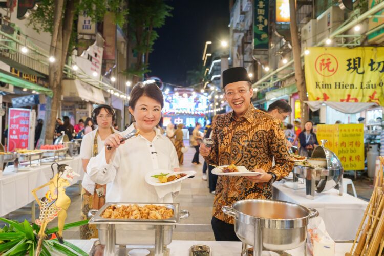 台中街頭變身「一日峇厘島」！購物節迎印尼駐台艾吏福代表感受家鄉氛圍-盧市長：台中是印尼朋友的另一個家