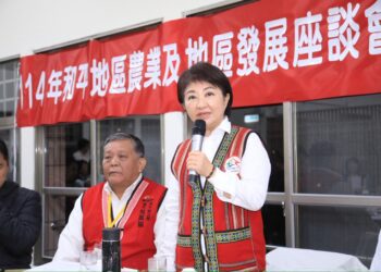 盧市長深入大雪山關懷農民-傾聽和平地區發展心聲