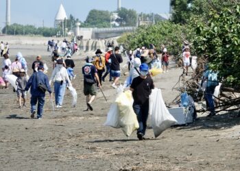 大安淨灘熱情響應圓滿落幕-邀您明年再聚共賞「淨界之美」