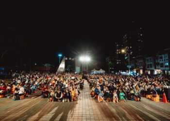 兒童歌仔戲搭乘藝術卡車在台中！薪傳歌仔戲劇團在豐樂公園演出「黑姑娘」
