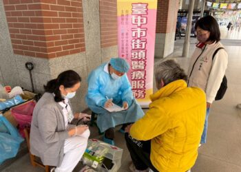 守護街友健康 中市社會局試辦街頭醫療服務