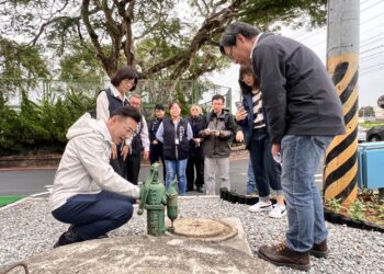 崑南社區環池步道完工啟用 點燈祈福照亮地方新願景