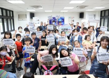 中市圖沙鹿深波分館獲圖書館奧斯卡獎！電影館藏與影展備受市民喜愛