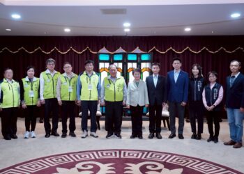 澎湖縣長陳光復率69人大團訪台中市府　盧市長分享數位與智慧治理經驗