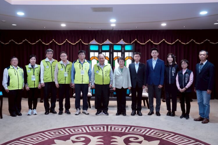 澎湖縣長陳光復率69人大團訪台中市府　盧市長分享數位與智慧治理經驗