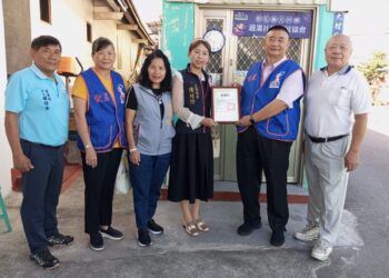 影音/信星集團敦親睦鄰　捐錢助弱勢修繕房屋　可謂為企業典範