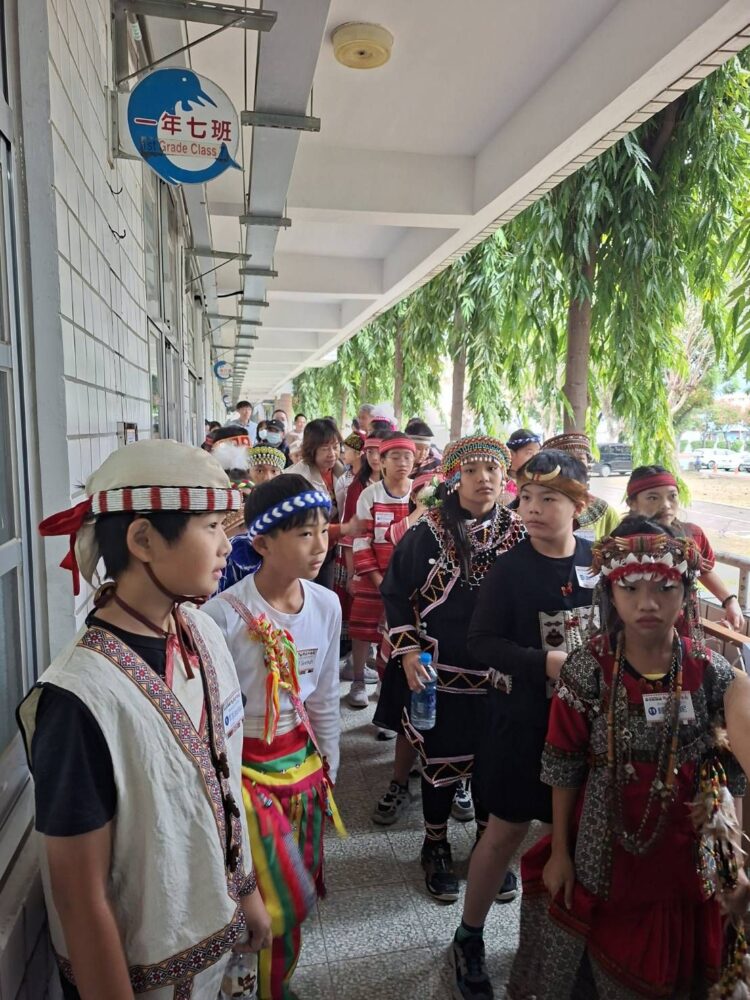 族語歌聲響徹校園　中市族語傳統歌謠比賽登場-201名師生齊聲傳唱文化之美