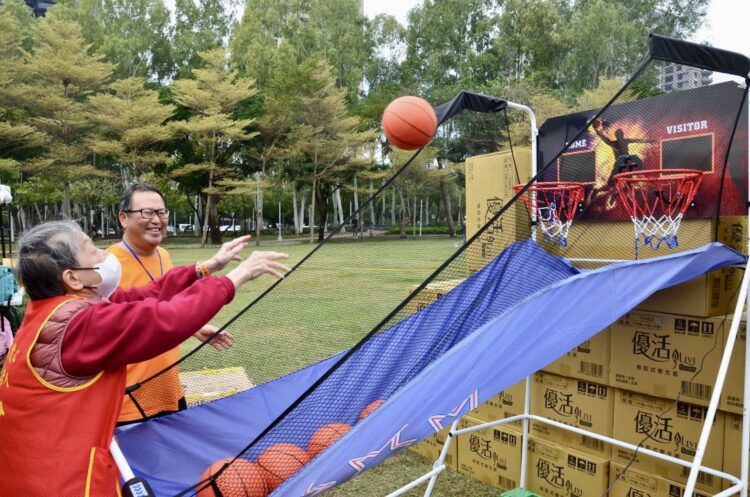 溫暖迎冬至　中市府攜手宏樹公益協會關懷弱勢家庭
