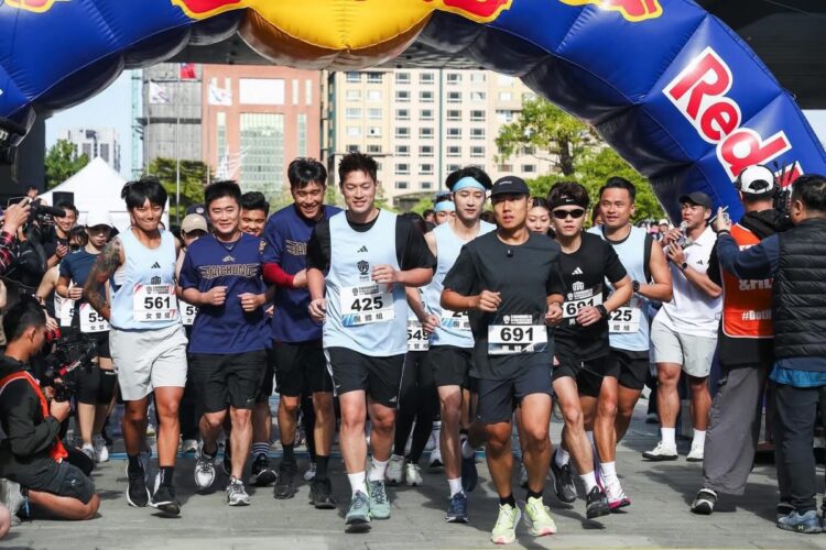 台中鋼鐵對決熱血落幕 明星跨界挑戰-crossfit-掀全民運動熱潮