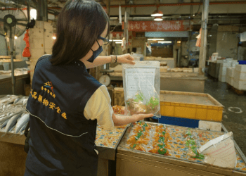 中市醃漬蔬菜專案抽驗結果出爐　1件酸菜漂白劑超標已依法裁罰