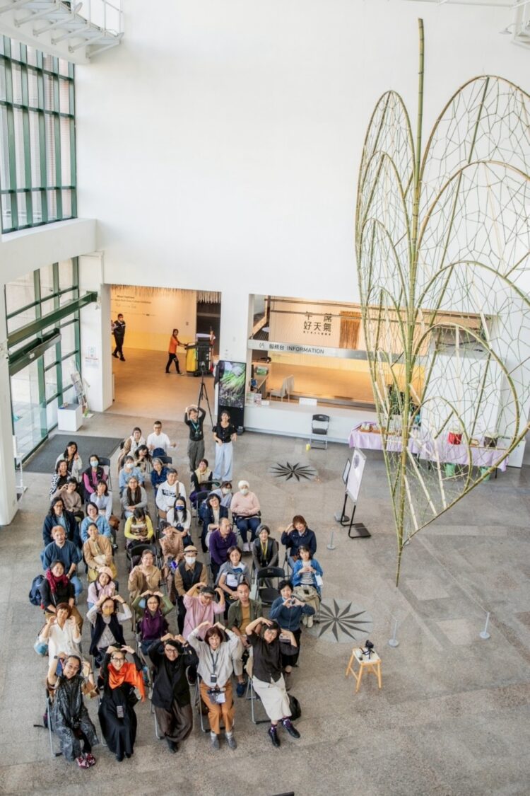 首次來台現地創作-日本花道家上野雄次於中市纖博館編織生命的「線與脈」