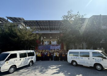 溫馨的聖誕節禮物！台中縣同心獅子會捐贈中市府2輛復康巴士