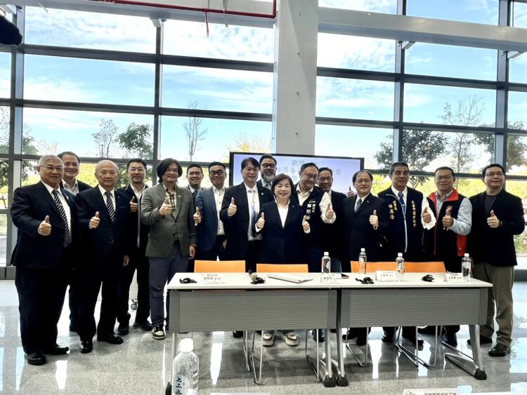 立法院經濟委員會考察台中國際會展中心-鄭副市長：打造會展園區滿足產業需求