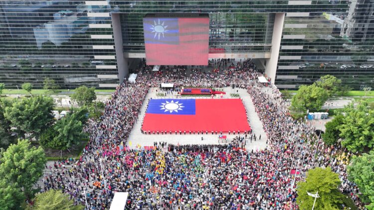 hi8全城開趴迎新年！-台中115年元旦升旗　幸運「8」凝聚城市力量