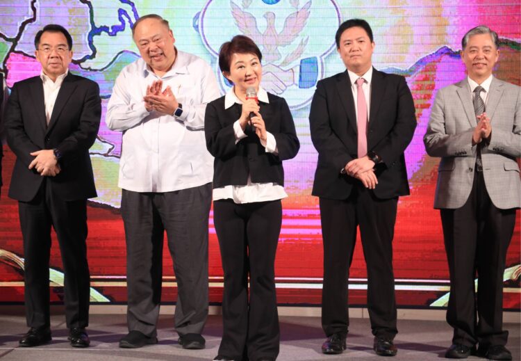 大台中警察之友會理事長交接-盧市長：警友會是警察最堅實後盾