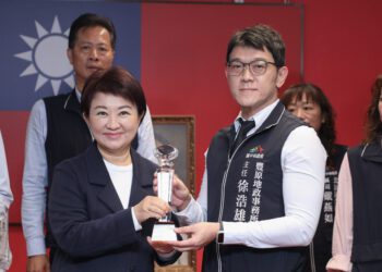 預售屋市場資訊更透明　中市地政局輔導創新措施　豐原地政所獲廉能透明獎肯定