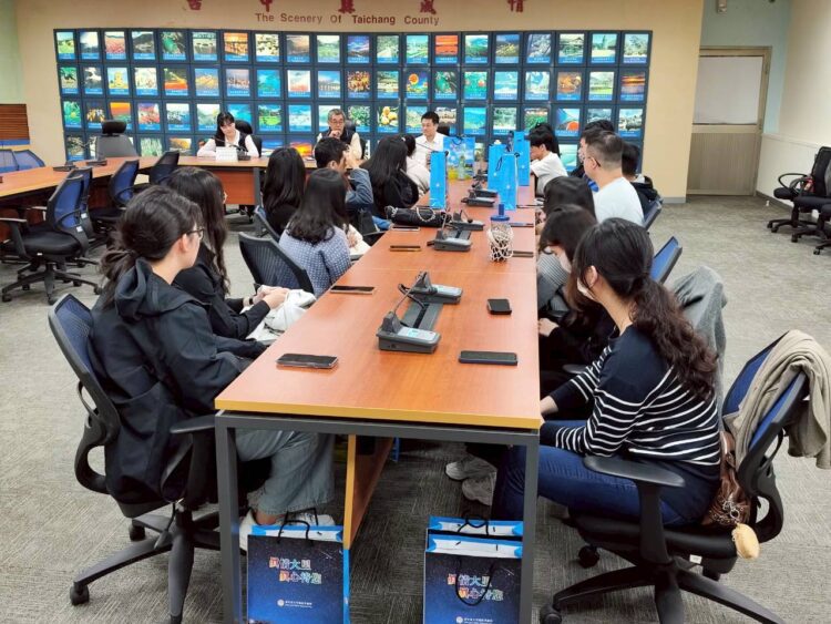 理論結合實務！中市地政局促進公學交流　亞洲大學財法系師生參訪大里地政所