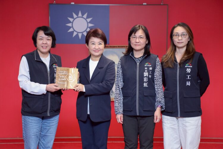 致力保障勞工權益-中市府推動職災勞工服務榮獲勞動部評鑑優等肯定