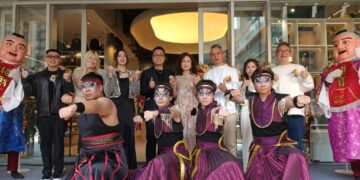 ▲出席「米蘭站」台中七期老虎城旗艦門市開幕的貴賓合影。