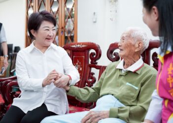 育兒友善「銀」得幸福-盧市長打造老幼宜居台中