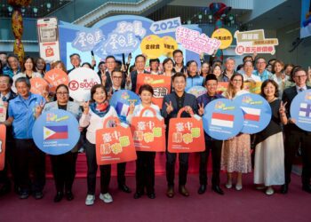 台中購物節化身「國際名片」！多國駐台代表宣傳影片觀看數破百萬-助攻外籍參與人數成長逾5成