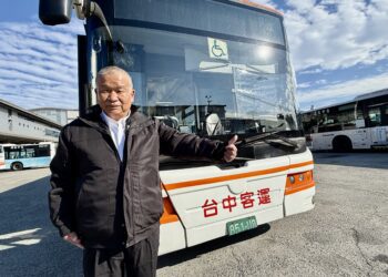 30年沒搭公車的一封感謝信-台中公車駕駛用服務圈粉市民