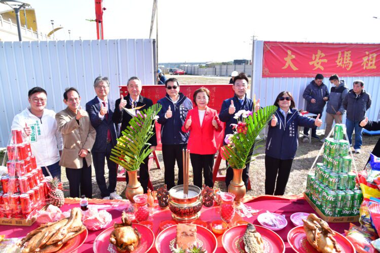 承載台中海線最大期待-大安媽祖雕像今上梁