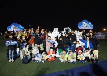 按下go鍵就發光！姆明互動裝置亮相中央球場-中台灣燈會邀市民賞燈動起來