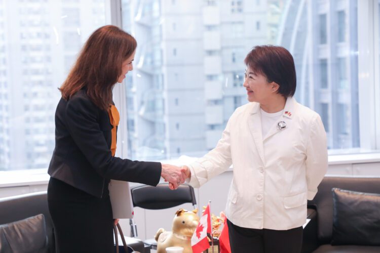 加國駐台代表何曼麗盛讚台中宜居-盧市長感謝參與慶典助城市行銷