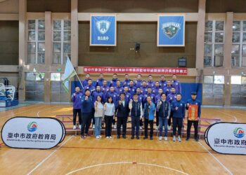 中市東山高中晉級hbl全國8強-教育局長授旗期許再創高峰