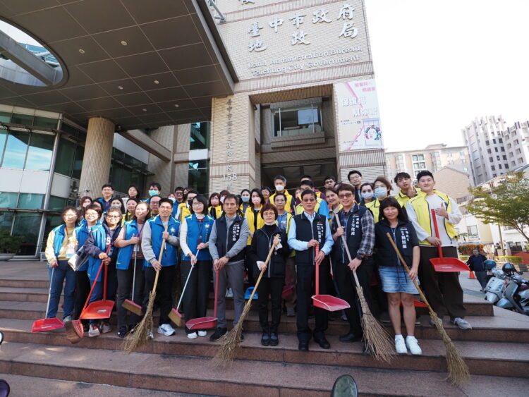 歡喜迎馬年！地政局響應台中清潔月　逗陣來摒厝迎新春