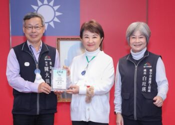 台中市橋梁維護再締「金路獎」六都第一佳績！建設局於市政會議獻獎共享榮耀