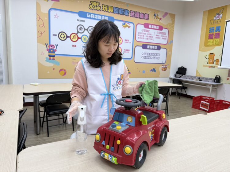 年前大掃除玩具馬上換 台中玩具銀行邀親子分享溫暖回憶