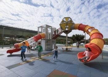 大里涼傘樹公園「探索城堡」啟用！-複合式遊具打造冒險樂園　親子共融新亮點