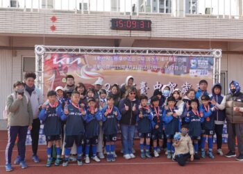 台中賀歲盃足球賽-圓滿結束-全國128隊齊聚清水梧棲較勁-新增「熱血爸媽組」親子一同體驗足球魅力