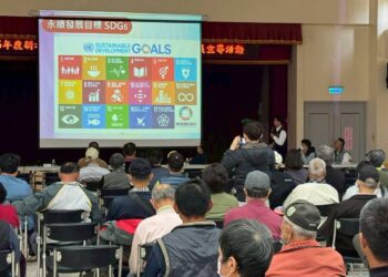 東勢地政重測宣導會-提供個別化客語諮詢服務、贈春聯溫馨迎馬年