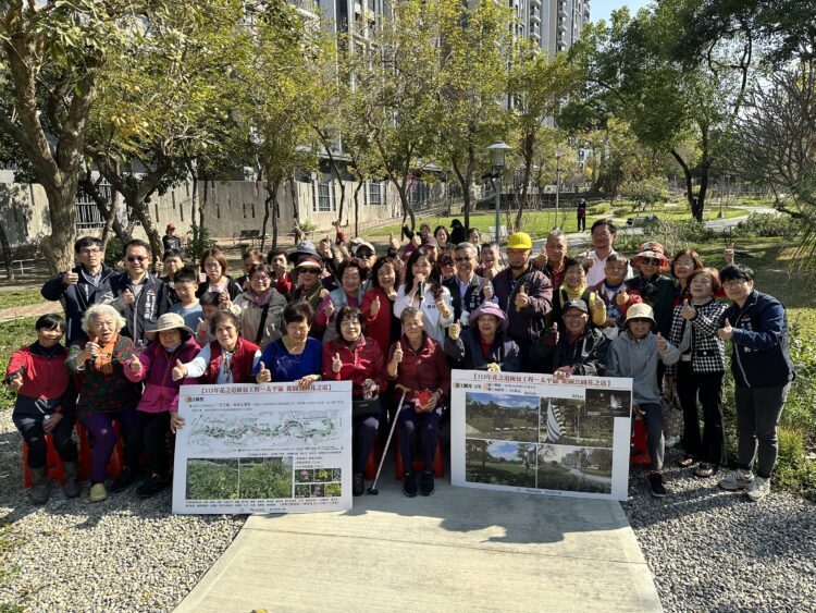 太平麗園公園「花之道」提前開放使用！建設局長：為市民獻上綠意新春禮物