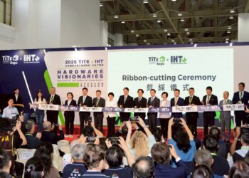 連19季奪四冠！盧市長任內經濟指標全國第一　會展經濟成中台灣成長引擎